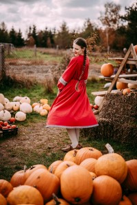 suknia_slowianska_velika_kasandra-lipinska4.jpg